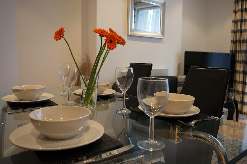 אבריסטוויט Parc Y Bryn Serviced Apartments מראה חיצוני תמונה
