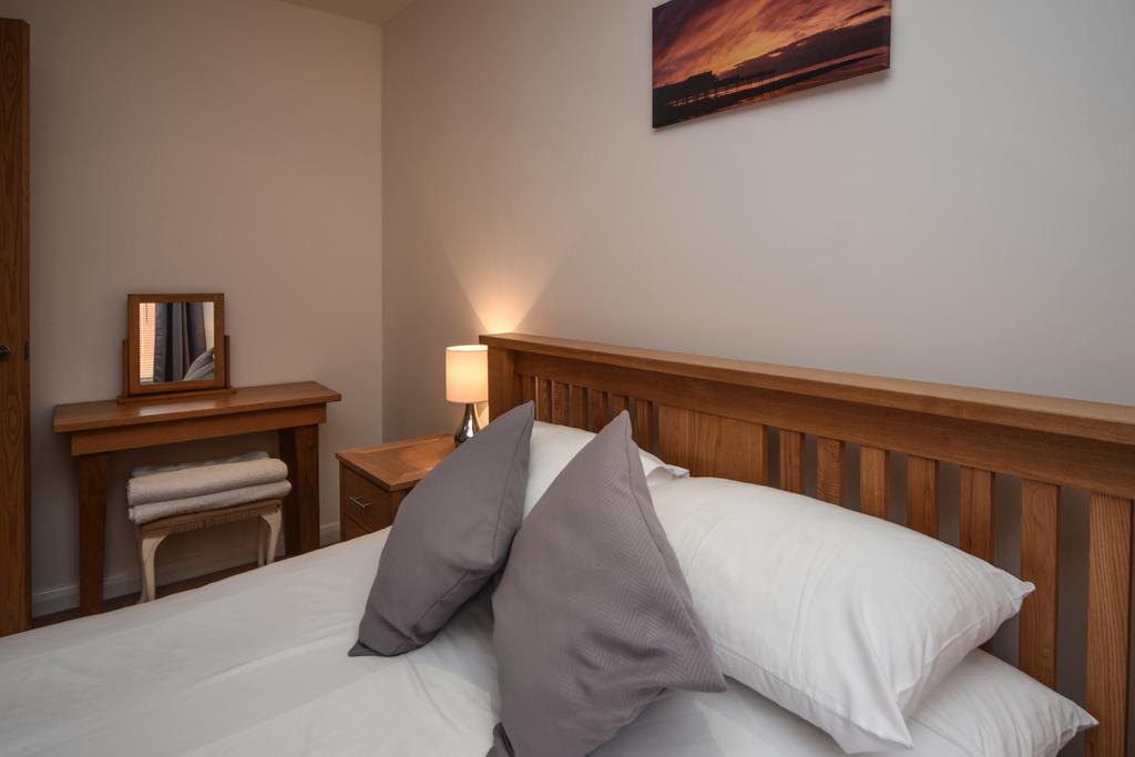 אבריסטוויט Parc Y Bryn Serviced Apartments מראה חיצוני תמונה